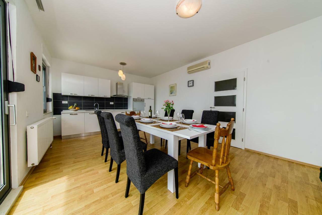 דוגי ראט Apartments L&L מראה חיצוני תמונה